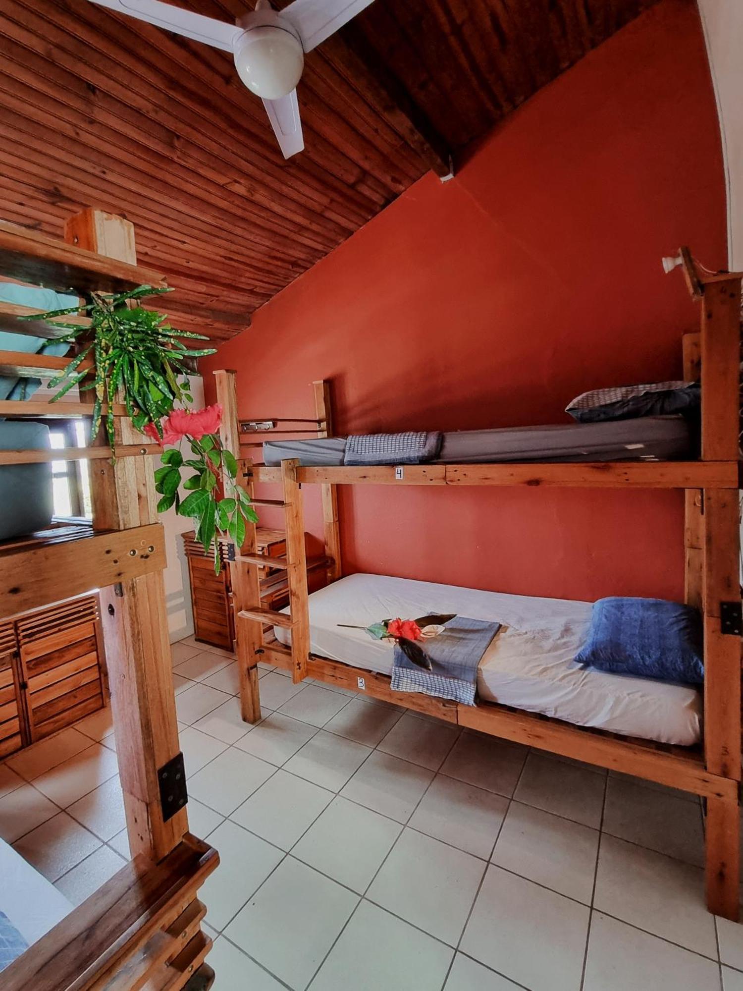 Chapada Backpackers Agencia Hostal *