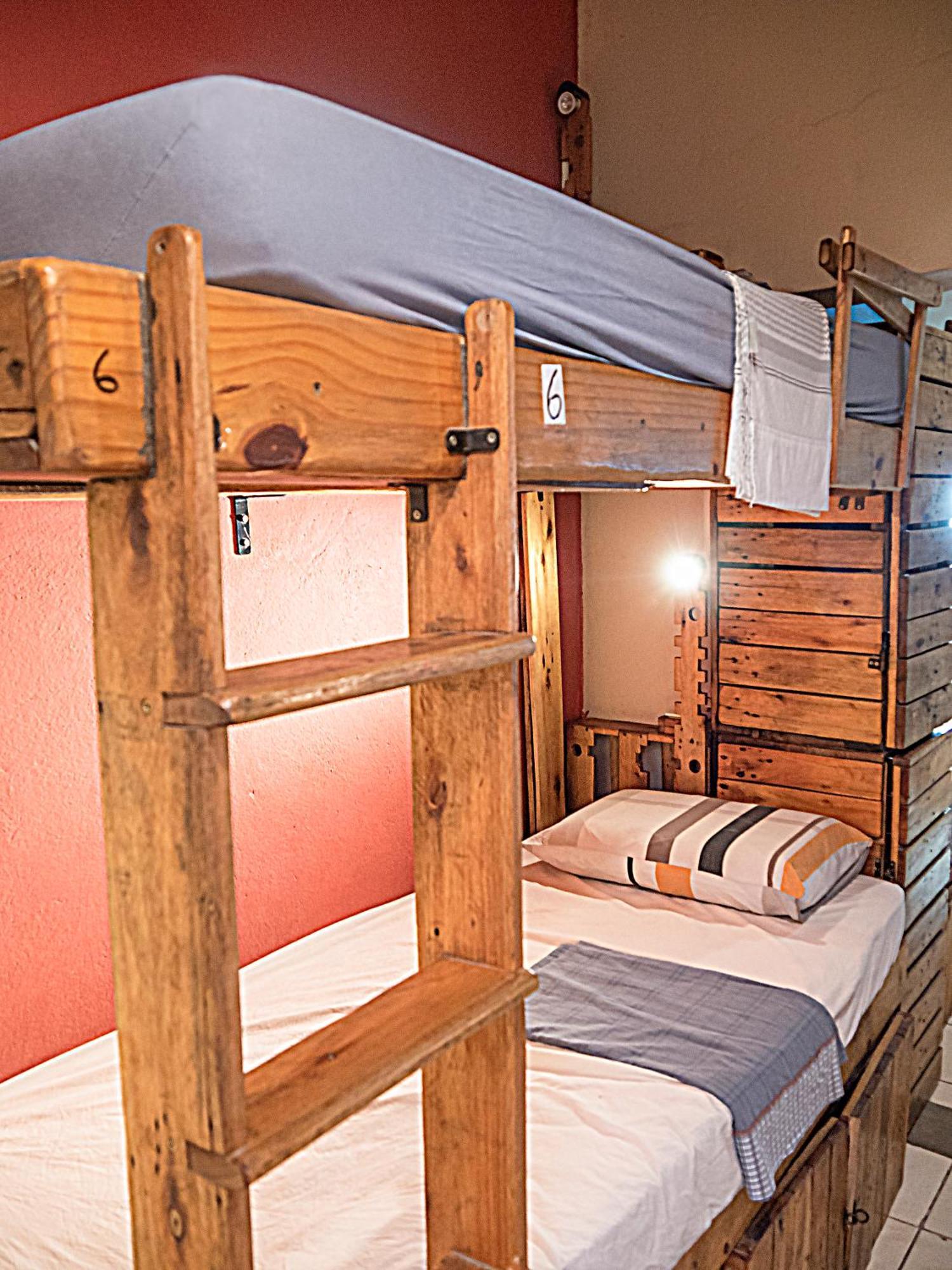 Hostal Chapada Backpackers Agencia *